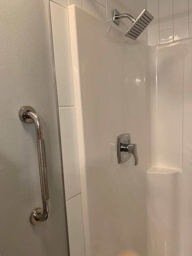 Elegant Deluxe Modern 3 Room Suite Auburn Extérieur photo